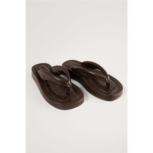 Klobige Pantoffeln - Brown - NA-KD Shoes - Modalova
