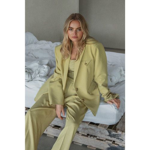 Übergroße Anzughose - Green - Claire Rose x NA-KD - Modalova