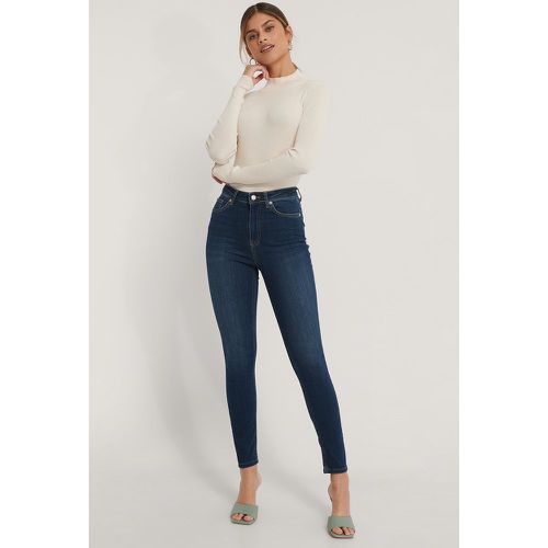 Organische Skinny Jeans mit hoher Taille - Blue - NA-KD - Modalova